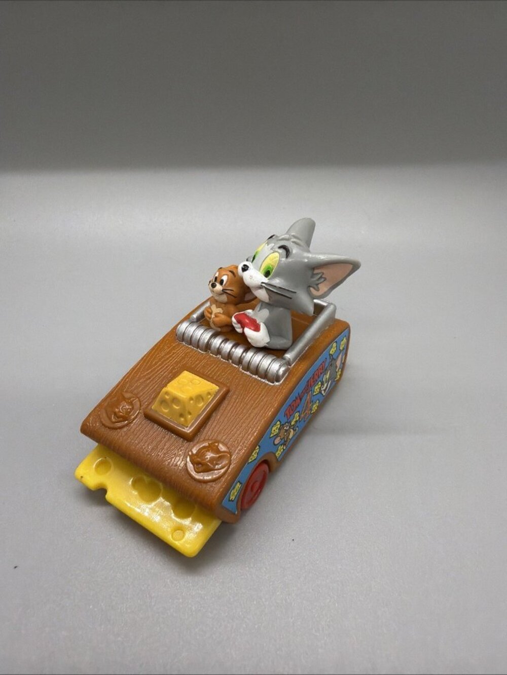 Cartoon Network Tom & Jerry Pull Back N Go Mousetrap Cheese Car Toy Vehicle
